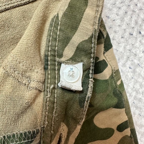 Imperial Star Shorts Girls Size 14 Green Khaki Camo Stretch Cut Off Flat Front - Picture 12 of 12